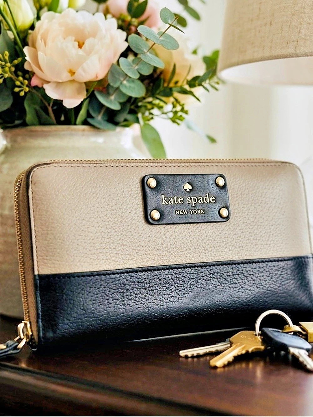 Kate Spade Color Block Zip in Beige & Black Continental Wallet
